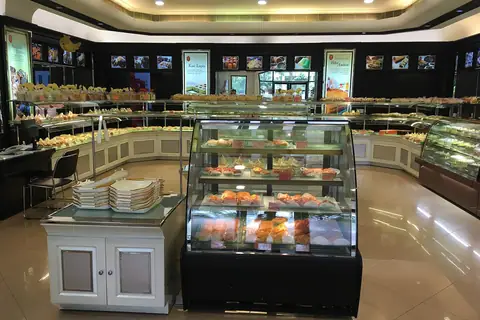 Peter Cooks Bread photo 4